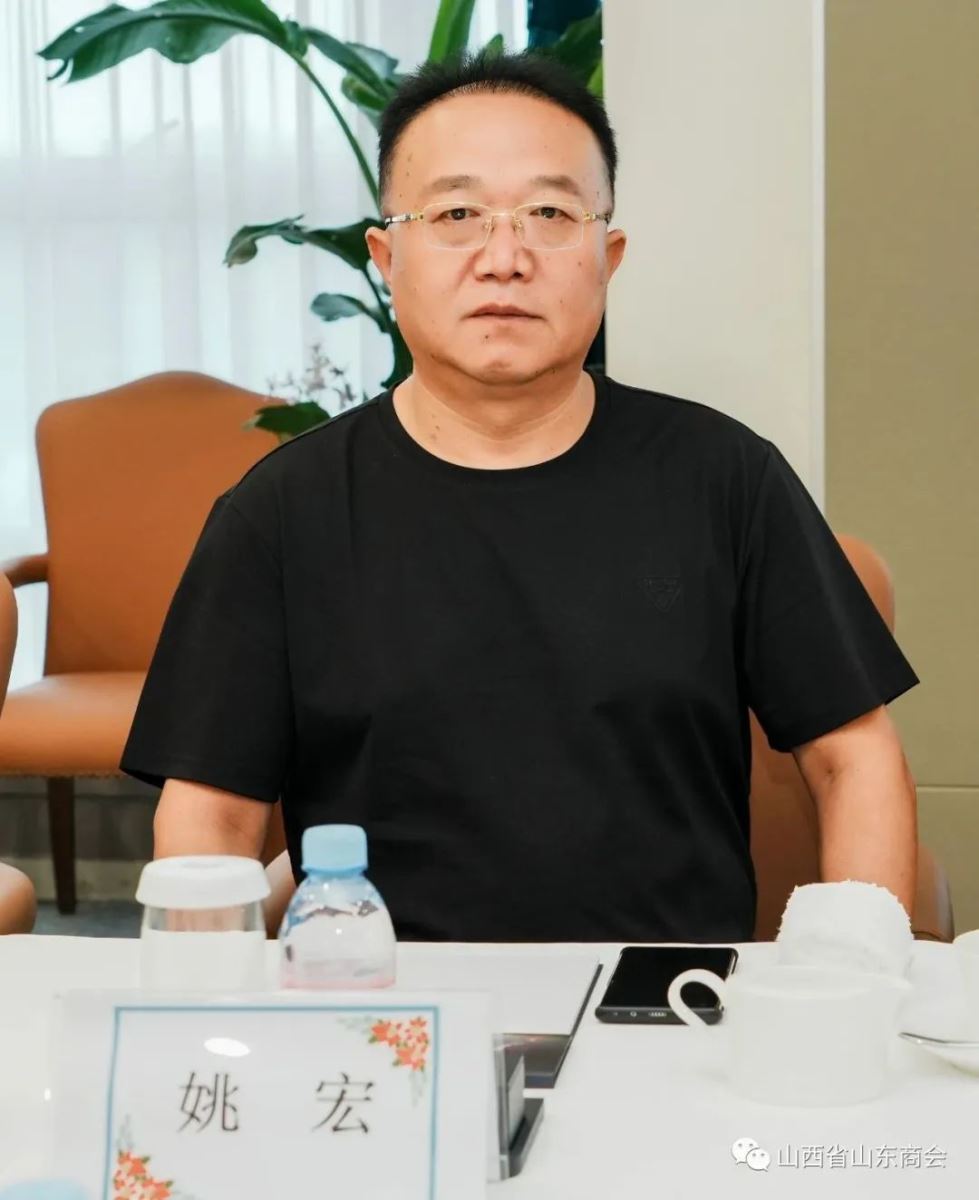 DƬ