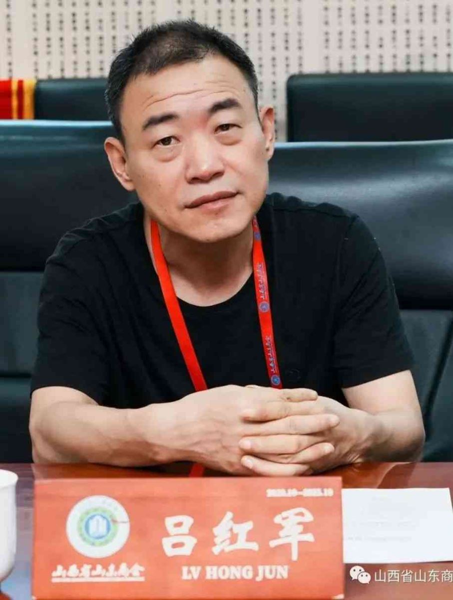 DƬ