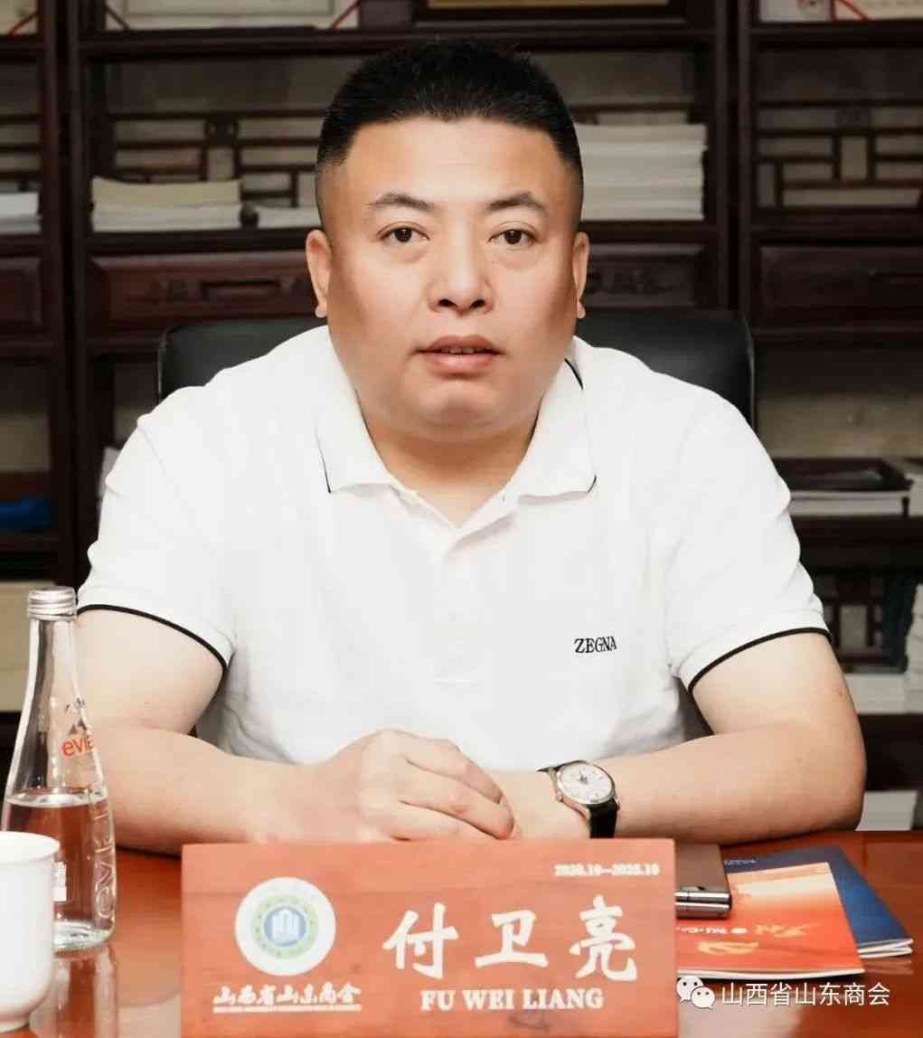 DƬ