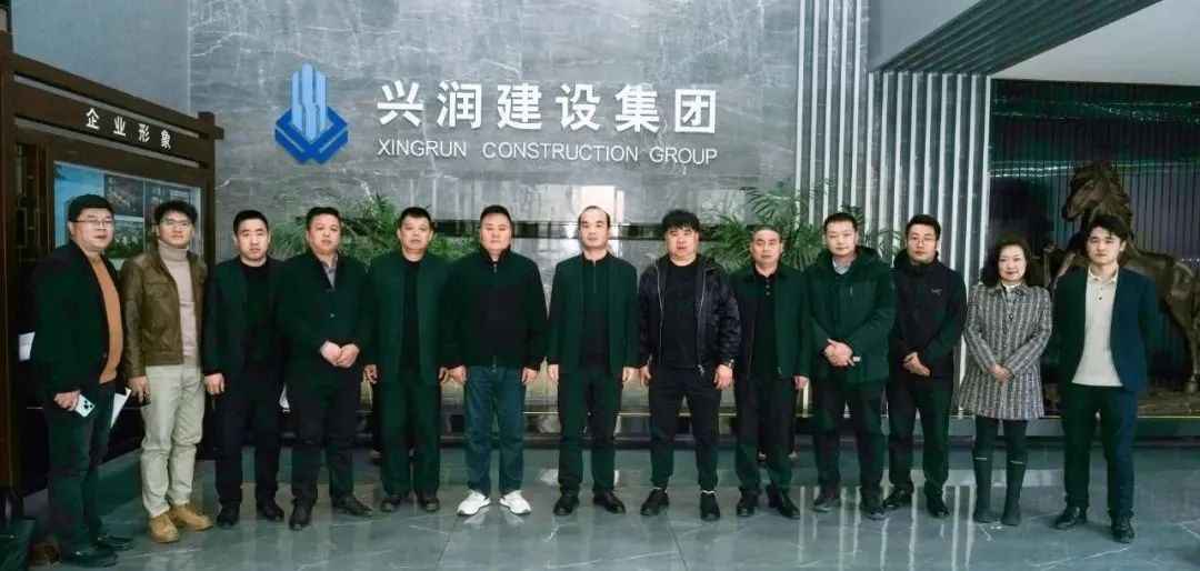 DƬ